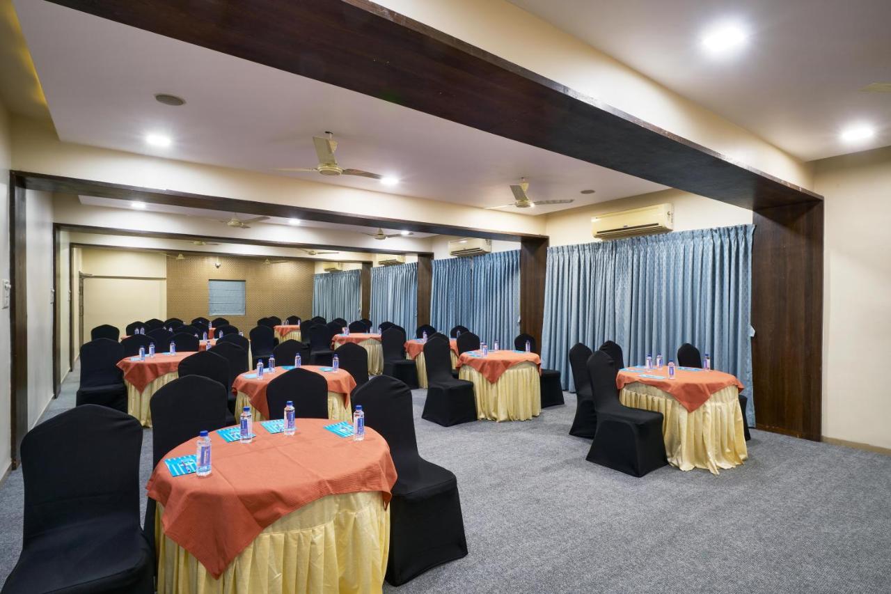 Hotel Atria, Kolhapur Exterior photo