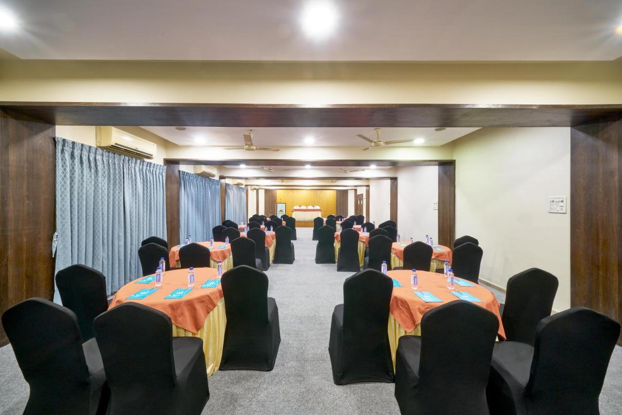 Hotel Atria, Kolhapur Exterior photo