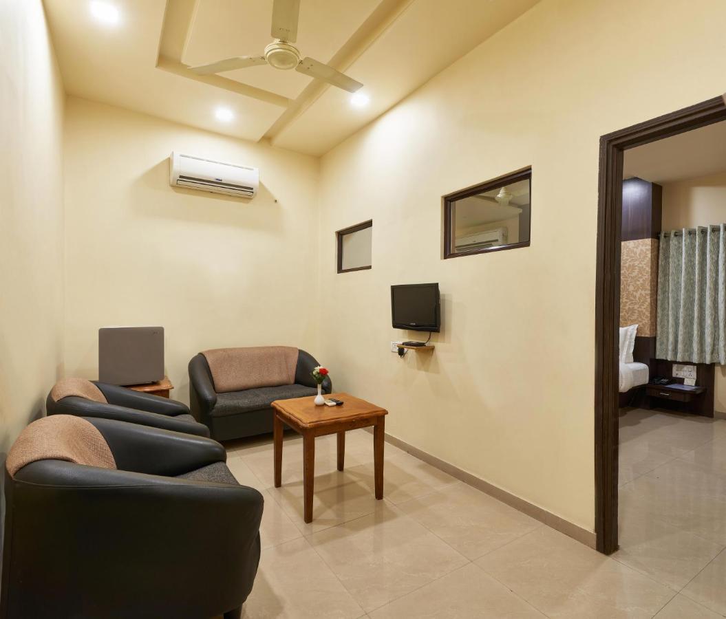 Hotel Atria, Kolhapur Exterior photo