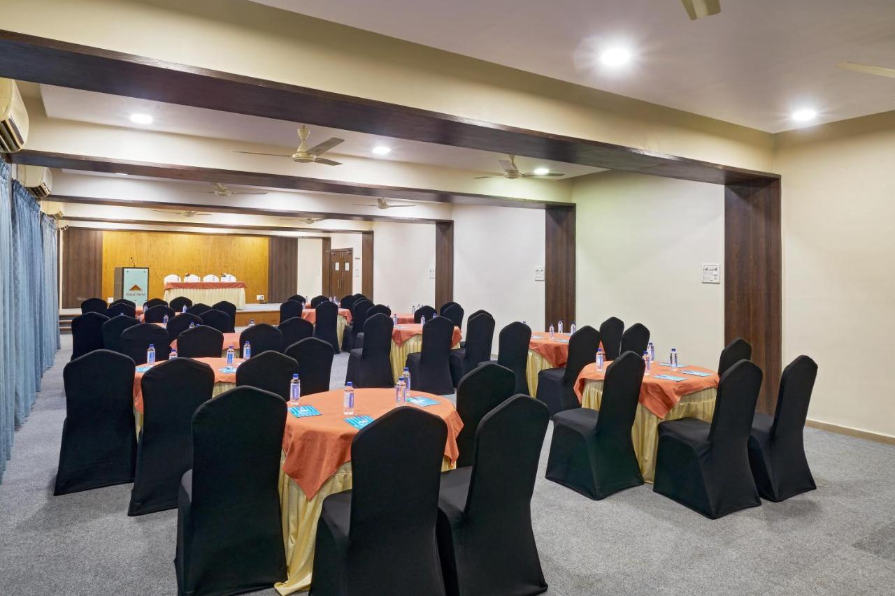 Hotel Atria, Kolhapur Exterior photo