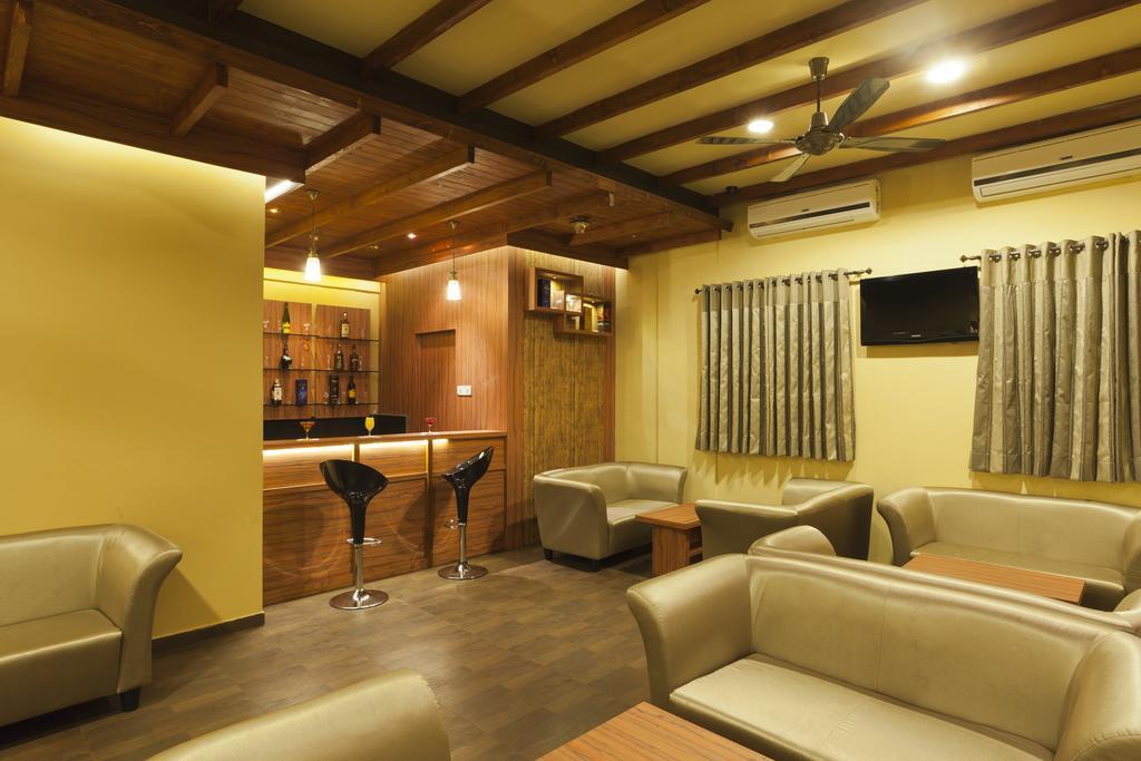 Hotel Atria, Kolhapur Exterior photo
