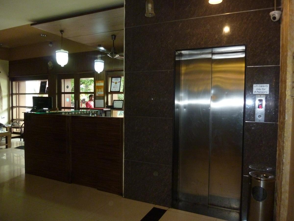 Hotel Atria, Kolhapur Exterior photo